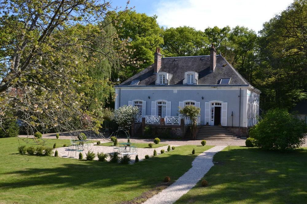 Les Grands Chenes 3* Saint-Fargeau (Yonne)